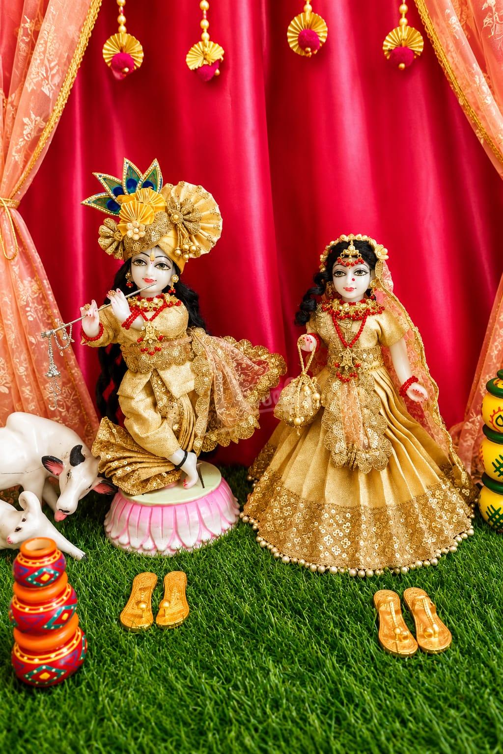 golden touch RadhaKrishna poshak