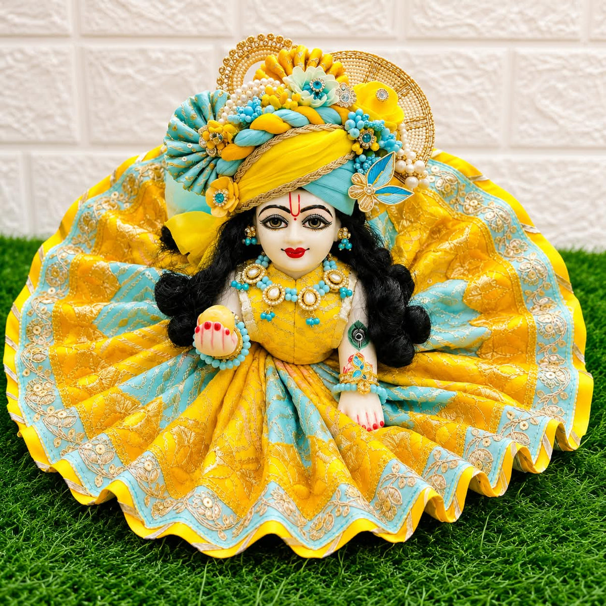 laddu gopal beautiful sky and yellow combination with heavy pagdi